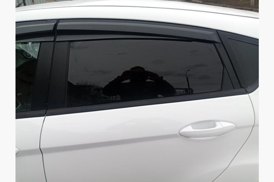 Ford Fiesta 2008–2017 Vindafvisere til vinduer (4 stk., Sunplex Sport) Foto 6