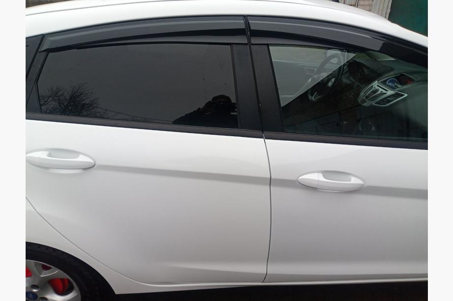 Ford Fiesta 2008–2017 Vindafvisere til vinduer (4 stk., Sunplex Sport) Foto 3