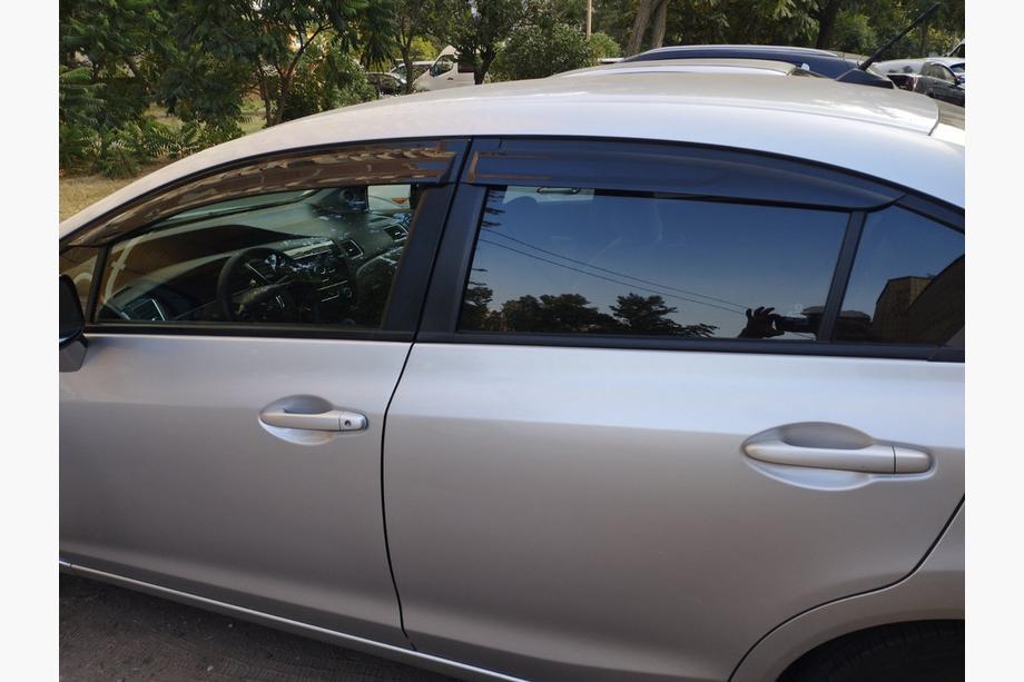 Honda Civic Sedan IX 2011–2016 Vindafvisere til vinduer (4 stk., Sunplex Sport) Foto 2