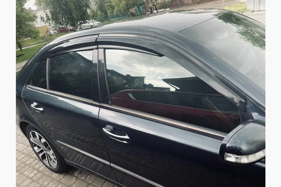 Mercedes E-klasse W211 2002–2009 Vindafvisere SD (4 stk., Sunplex Sport) Image