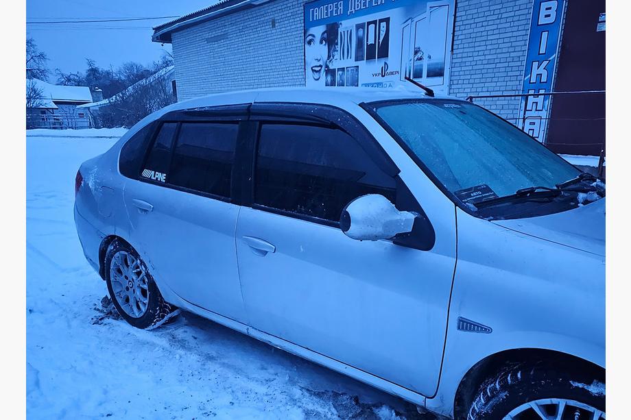 Renault Symbol 2008–2013 Vindafvisere til vinduer (4 stk., Sunplex Sport) Image