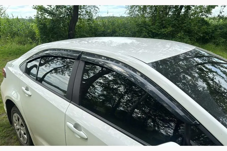 Toyota Corolla 2019– Vindafvisere til vinduer (4 stk., Sunplex Sport) Image