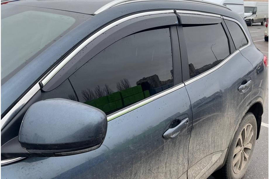 Renault Kadjar 2015–2022 Vindafvisere med kromliste (4 stk., Sunplex Chrome) Foto 2