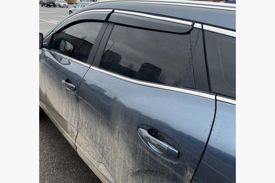 Renault Kadjar 2015–2022 Vindafvisere med kromliste (4 stk., Sunplex Chrome) Foto 4