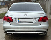 Mercedes E-class W212 2009–2016 LIP-spoiler (Sunplex, sort) (130,5 cm x 5,8 cm) foto 3