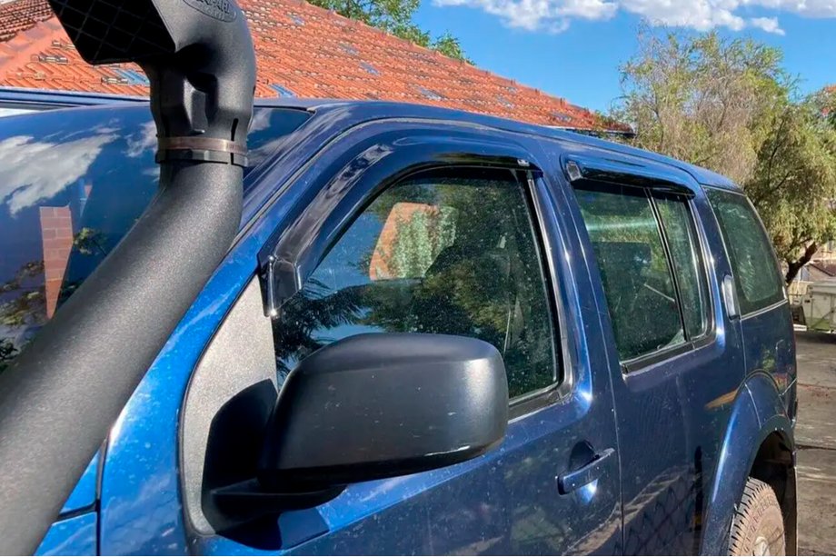 Nissan Pathfinder R51 2005–2014 Vindafvisere til sideruder (4 stk., HIC) Image