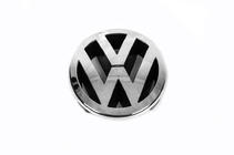 Volkswagen Passat B6 2006–2012 Front emblem V1 3C0853601C foto 3