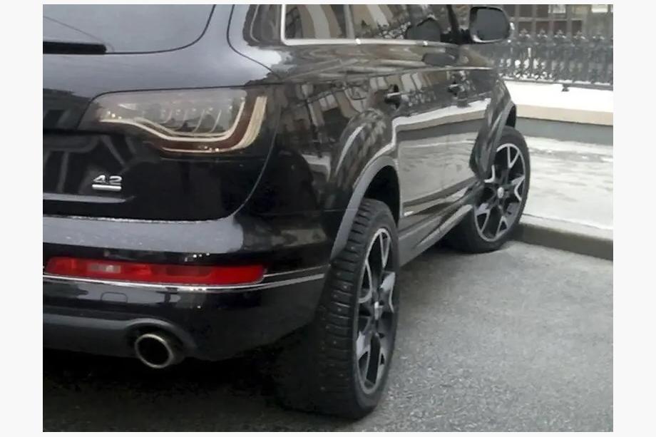 Audi Q7 2005–2015 Smalle skærmforøgere S-Line Image