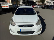 Hyundai Accent 2011–2017 Spejlkåber uden udskæring til blinklys BMW-style (2 stk) foto 7