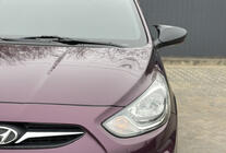 Hyundai Accent 2011–2017 Spejlkåber med udskæring til blinklys BMW-style (2 stk.) foto 2