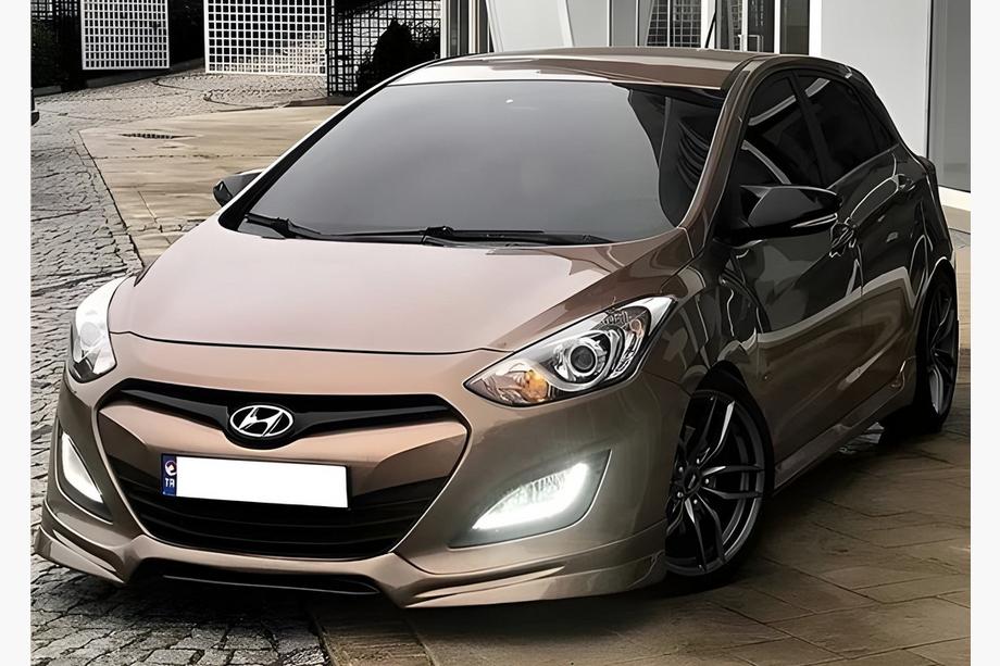 Hyundai I-30 2012–2017 Spejlkåber med udskæring til blinklys BMW-style (2 stk.) Foto 4