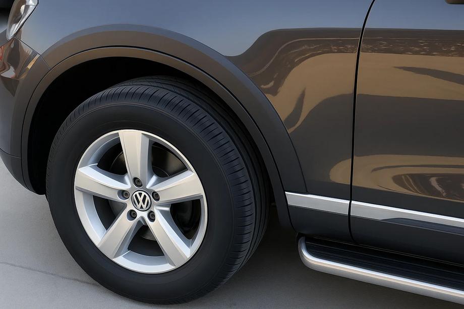 Volkswagen Touareg 2010–2018 Skærmforøgere Foto 1