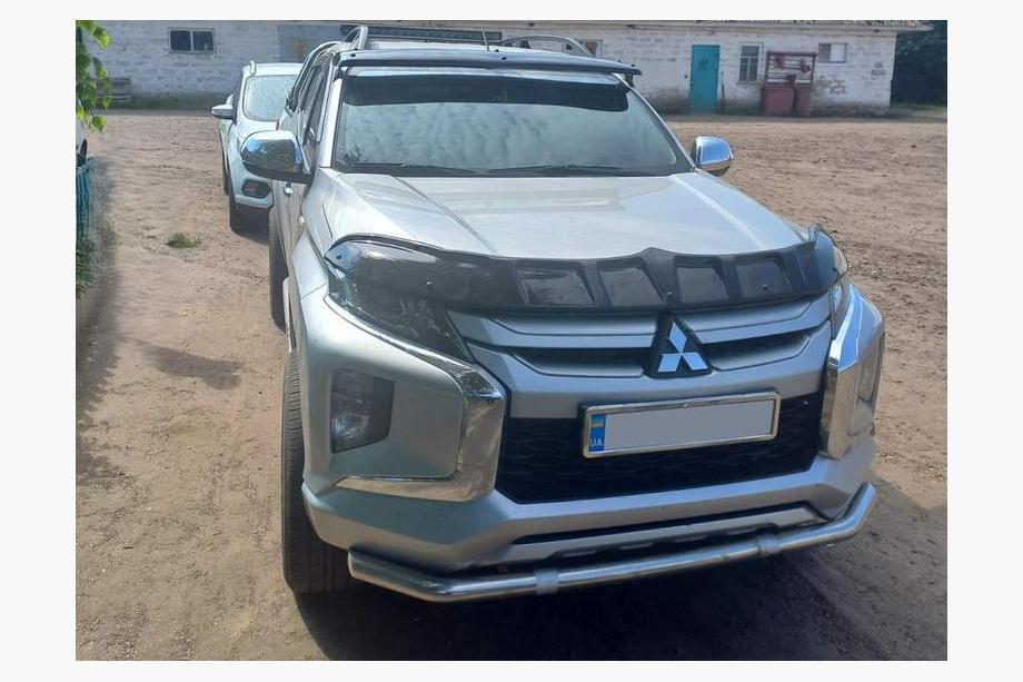 Mitsubishi L200 2015–2024 Deflektor til motorhjelm (2019+, EuroCap Dragon) Image