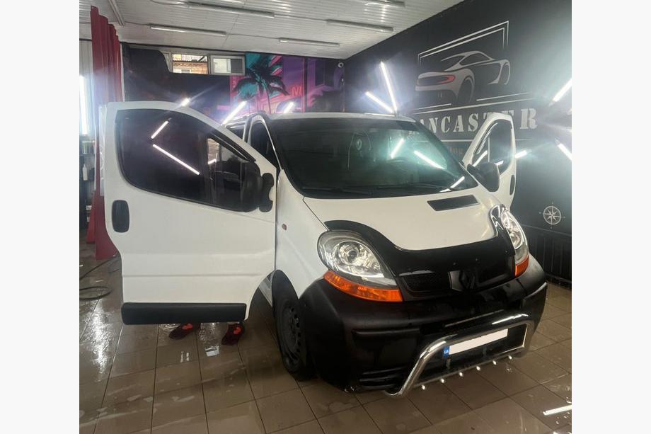 Opel Vivaro 2001–2015 Lang insektafviser til motorhjelm (EuroCap) Foto 2