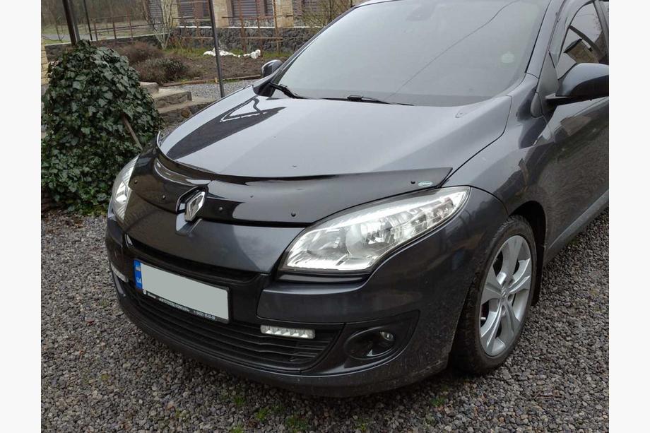 Renault Megane III 2009–2016 Motorhjelmsdeflektor 2009-2013 (EuroCap) Image