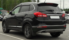 Chery Tiggo 5 2013– Libao pynteliste over nummerplade (rustfrit stål) foto 1