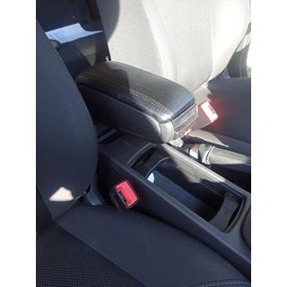 Armlæn 2015+ Ford Focus III 2011–2017 foto 1