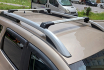 Dacia Duster 2018–2024 Låsbare tværstænger til tagræling Skybar V1 (2 stk) foto 1