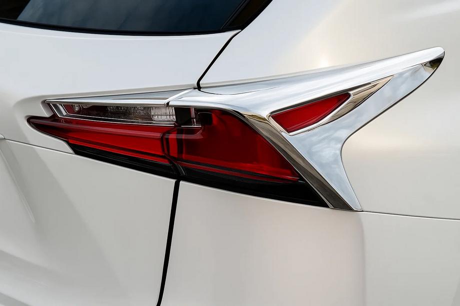 Lexus NX 2014–2021 Krom baglygterammer (2 stk., ABS) Image