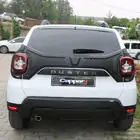 Renault Duster 2018–2024 Plastafdækning til bagklap (3 dele) foto 4