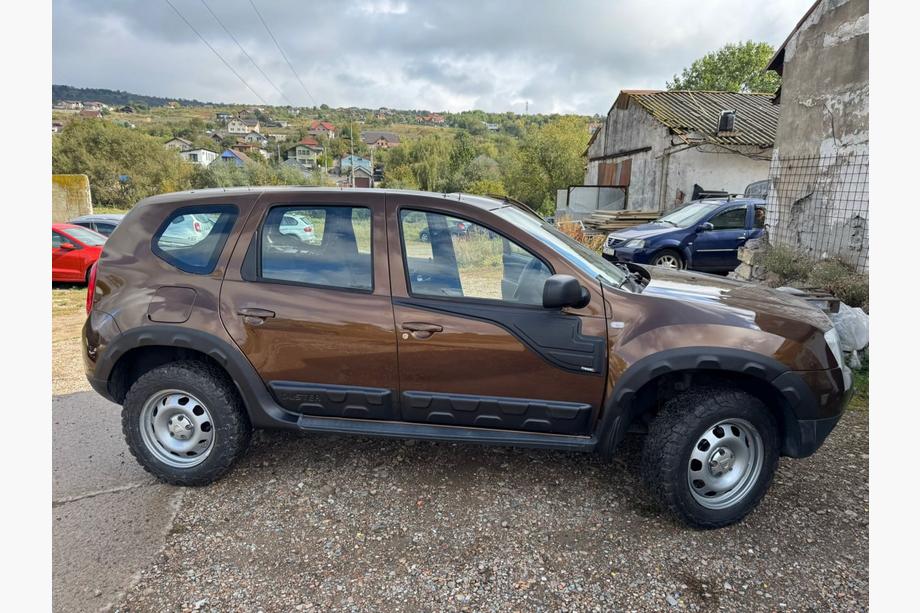 Renault Duster 2008–2017 Øvre dørlister (2 stk.) Image
