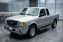 Ford Ranger 2002–2006 BlackLine sidetrin (2 stk., aluminium) foto 1