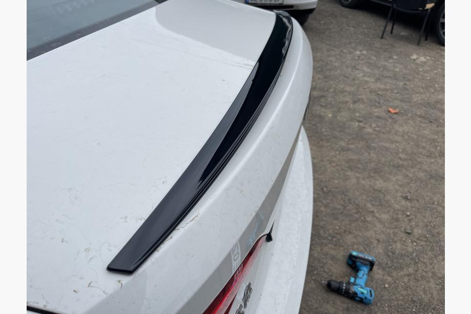 Volkswagen Lavida/e-Lavida 2019– LIP-spoiler (Sunplex, sort) (115,8 cm x 6,3 cm) Foto 3