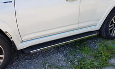 Toyota 4Runner 2009–2024 Sidetrin design 2020 OEM (2 stk., aluminium) foto 1