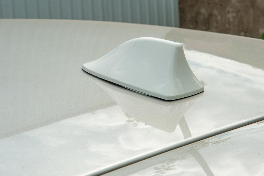 Sharkfin-antenne (hvid, ABS) Foto 1