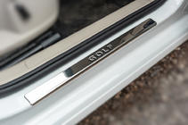 Volkswagen Golf 7/E-Golf 2012–2020 OmsaLine V2 dørtrinslister (4 stk., rustfrit stål) foto 1