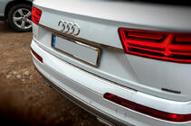 Audi Q7 2015–2026 Kromliste over nummerpladen (rustfrit stål) foto 3