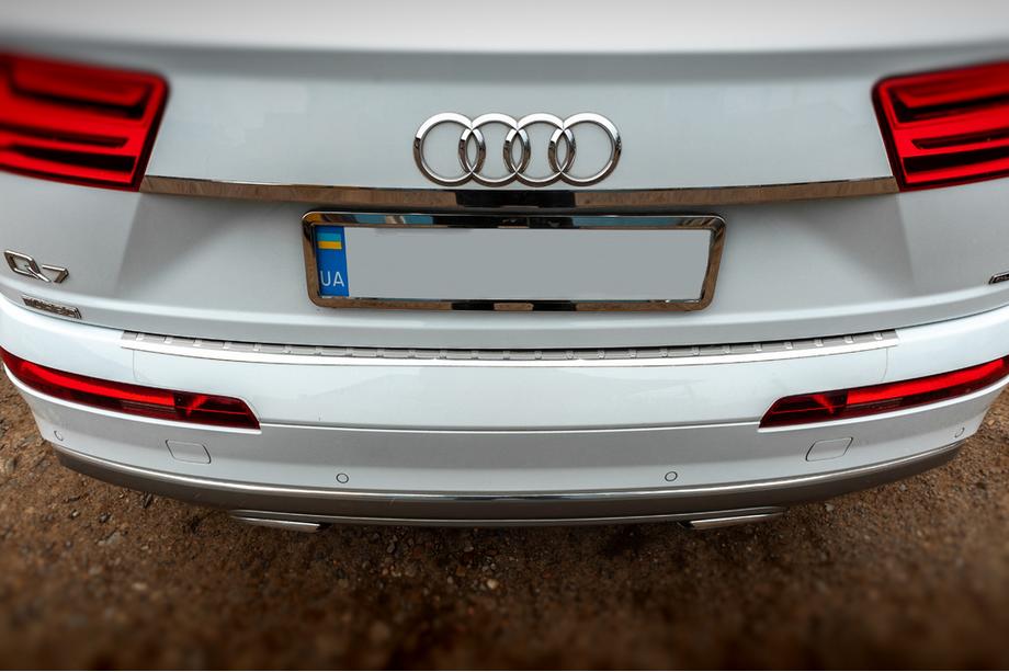 Audi Q7 2015–2026 Kromliste over nummerpladen (rustfrit stål) Image