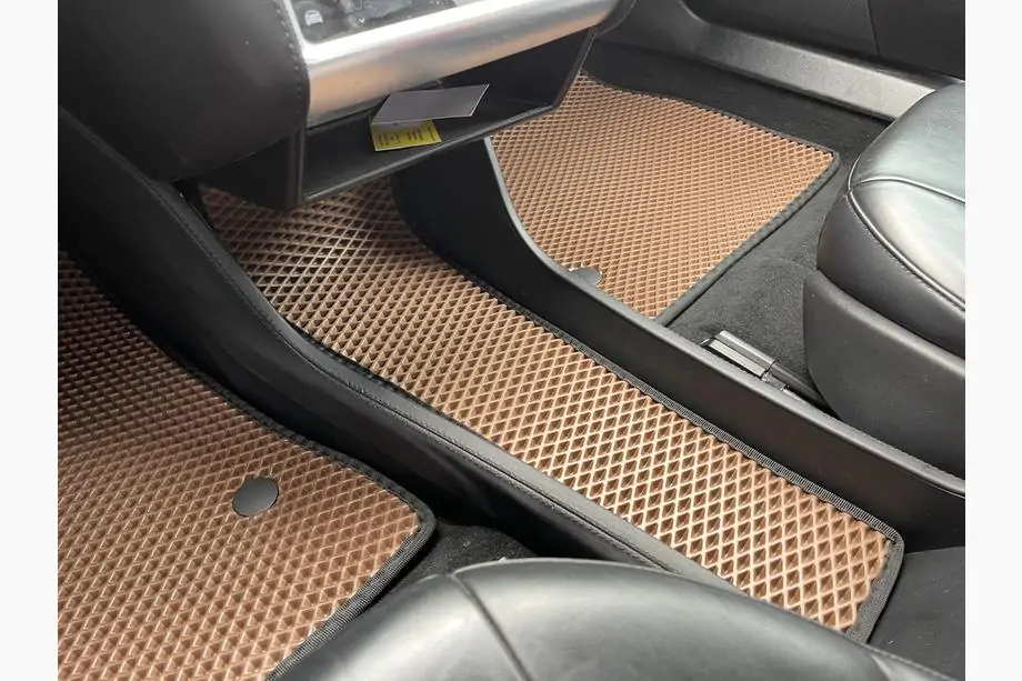 Tesla Model S 2012– EVA bilmåtter (2012-2021, murstensrøde) Image