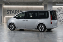 Hyundai Staria 2021– Sidetrin Maydos V2 (2 stk., aluminium ↗ rustfrit stål) foto 1