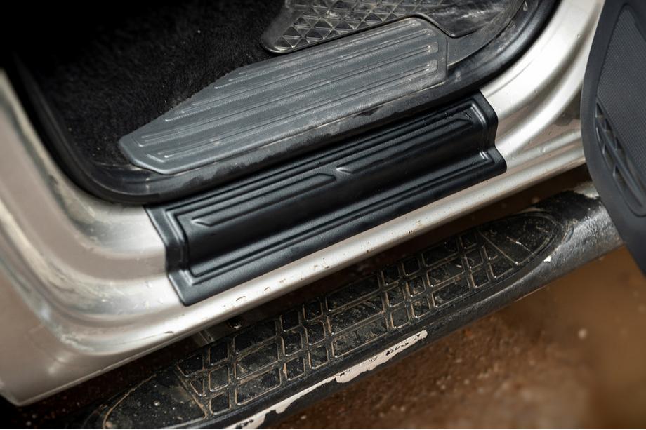 Volkswagen Amarok 2010–2022 EuroCap dørtrinslister (4 stk., ABS) Foto 3