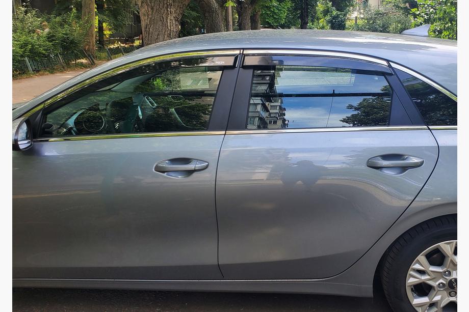 Kia Ceed 2018– Vindafvisere med kromliste HB (4 stk., Niken) Image