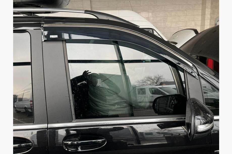 Mercedes Vito/V-klasse W447 2014– Vindafvisere med kromliste (2 stk., Niken) Image