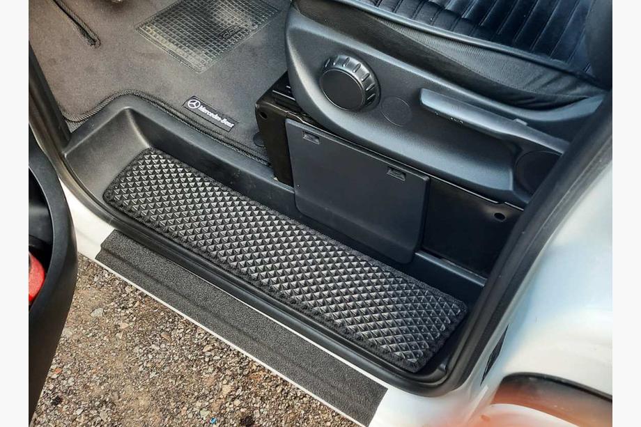 Mercedes Vito/V-klasse W447 2014– Dørtrinsmåtter (3 stk., EVA, sorte) Foto 2