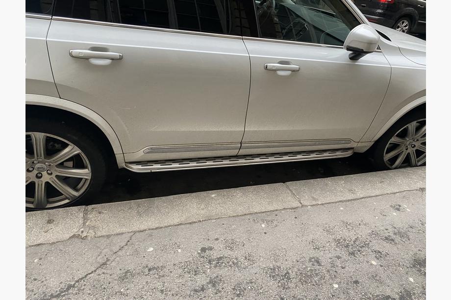 Volvo XC90 2015– OEM Libao sidetrin (2 stk) Image