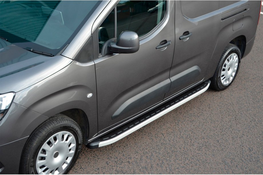 Toyota Proace City 2016– Sidetrin Fullmond (2 stk., aluminium) Kort akselafstand Foto 6