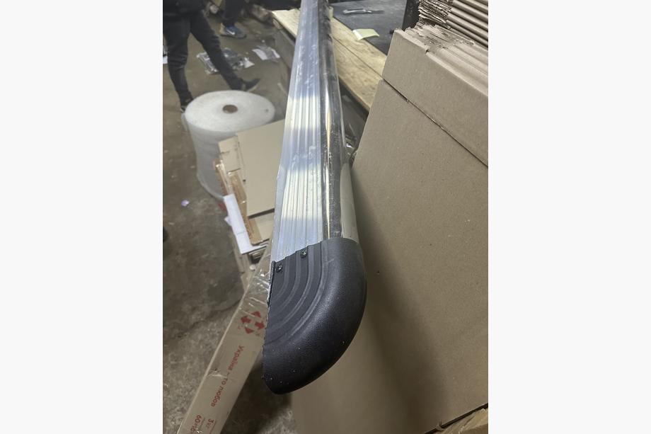 Renault Master 2011–2023 Nedsat! Sidetrin uden monteringsbeslag 353 cm (2 stk.) Image