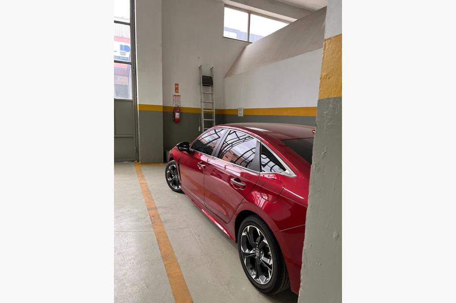 Honda Civic Sedan 2021– Nedre vindueslister (8 stk., rustfrit stål) Foto 5