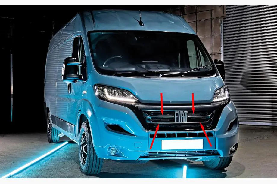 Fiat Ducato 2006–2025 Rustfri stål pyntelister til frontgrill 2022+ (3 stk.) Image