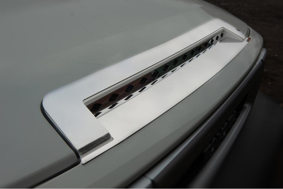 Toyota FJ Cruiser 2006–2022 Krom pynteliste til motorhjelm (rustfrit stål) Image