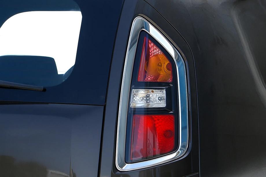 Kia Soul I 2008–2013 Kromafdækning til stoplygter (2 stk., rustfrit stål) Image