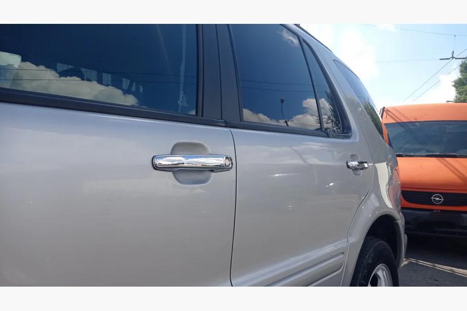 Mercedes ML W163 1997–2005 Krom dørgrebsdæksler (4 stk.) Libao - ABS-plast Image