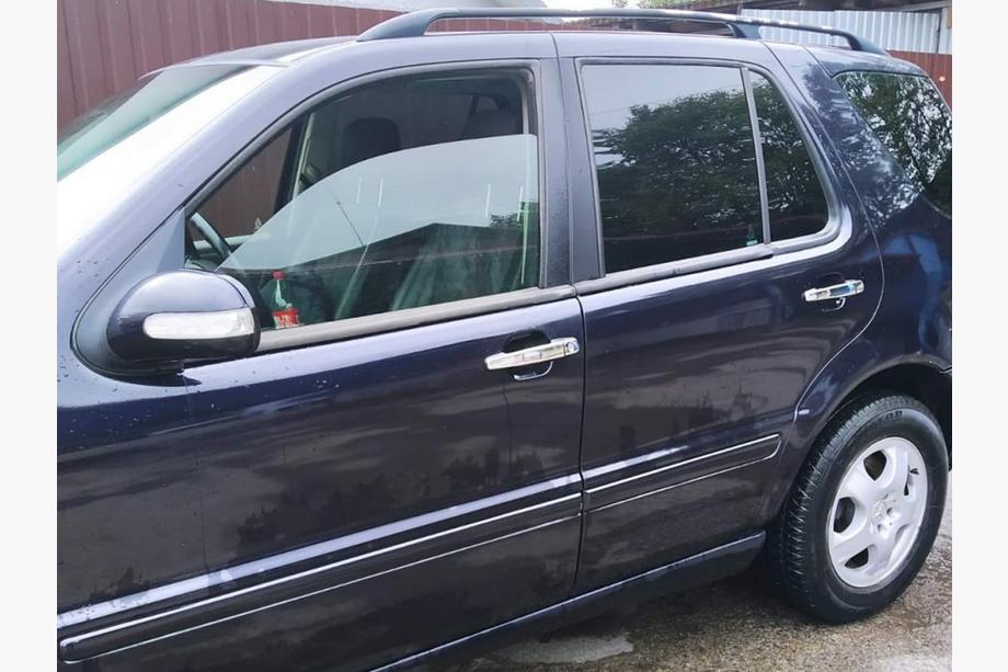 Mercedes ML W163 1997–2005 Krom dørgrebsdæksler (4 stk.) Foto 6