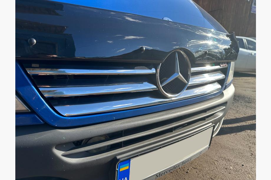 Mercedes Sprinter W901/902/903/904/905 1995–2006 Brede kromlister til grill (2002-2006, 6 dele, rustfrit stål) Image